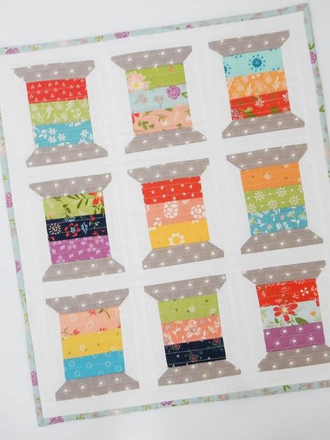 Quick Quilting & Sewing Projects - Small Project Ideas | A Quilting Life Small Projects Ideas, Mini Patchwork, A Quilting Life, Small Quilt Projects, Spool Quilt, Amy Smart, Mini Quilt Patterns, Pin Cushions Patterns, Toddler Quilt