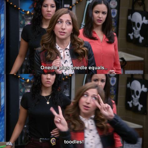 Brooklyn Nine Nine - Halloween 2 #GinaLinetti #BrooklynNineNine #Halloween2 #b99 #Brooklyn99 #tv #funny Gina Linetti Quotes, Brooklyn Nine Nine Gina, Brooklyn 99 Cast, Chelsea Peretti, Brooklyn Nine Nine Funny, Gina Linetti, Grad Quotes, Michael Scott Quotes, Brooklyn 9 9