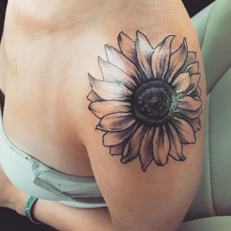 Shoulder Sunflower Tattoo, Nicole Tattoo, Sunflower Tattoo Thigh, Sunflower Tattoo Sleeve, Sunflower Tattoo Shoulder, Back Of Shoulder Tattoo, Thigh Tattoos, Shoulder Tattoos, Sunflower Tattoos