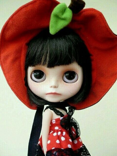 Doll Plushies, Living Dolls, Doll Parts, Pretty Dolls, Blythe Doll, Bjd Dolls, Big Eyes, Cute Dolls, Blythe Dolls