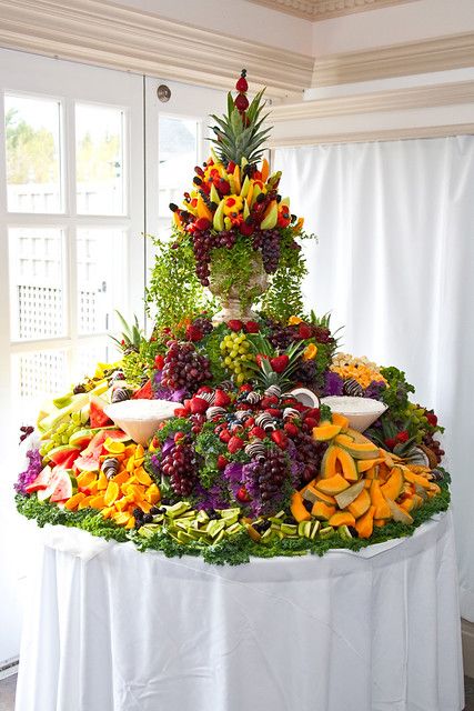 Cascading Fruit Display, Wedding Appetizer Table, Fruit Display Wedding, Fruit Tables, Fruit Party Decorations, Fruit Buffet, Food Display Table, Brunch Party Decorations, Appetizers Table