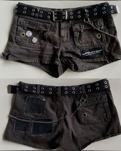 Y2k Grunge Shorts, Y2k Outfits With Shorts, Punk Outfits Women, Goth Outfits Summer, Emo Shorts, Grunge Tops, Shorts Y2k, Y2k Emo, Dream Clothes