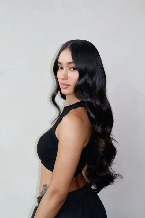 Jet Black Long Hair, Jet Black Hair Aesthetic, Black Hair Blowout, Curled Long Hair, Long Hair Side Part, Classy Aesthetics, Black Hair Curls, Loose Curls Hairstyles, November Baby