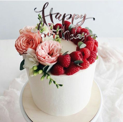 Sprinkle Drip Cake, Birthday Cake For Women Simple, Birthday Drip Cake, Cake Recipes Easy, Buttercream Birthday Cake, 50th Cake, Elegant Birthday Cakes, Decoration Cake, Cake Decorating Ideas