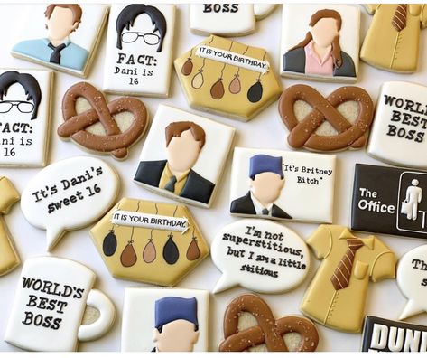 Funny Royal Icing Cookies, Funny Cookies Decorated, The Office Happy Birthday, Funny Cookies, Gray Jay, Special Cookies, Home Alone Christmas, Cookies Theme, Classic Christmas Movies