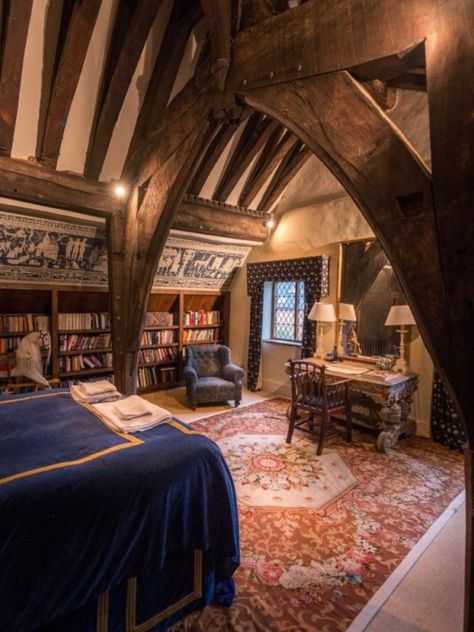 Casa Hobbit, Castle Interior, House Vibes, Attic Bedroom, Fantasy House, Staircases, Dream Rooms, Dream House Decor, Bed Room