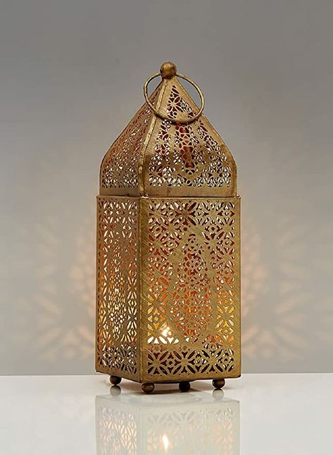 Square Lantern, Metal Candle Lanterns, Wedding Ambiance, Moorish Design, Style Marocain, Gold Lanterns, Lantern Candle Decor, Iron Lanterns, Moroccan Lanterns