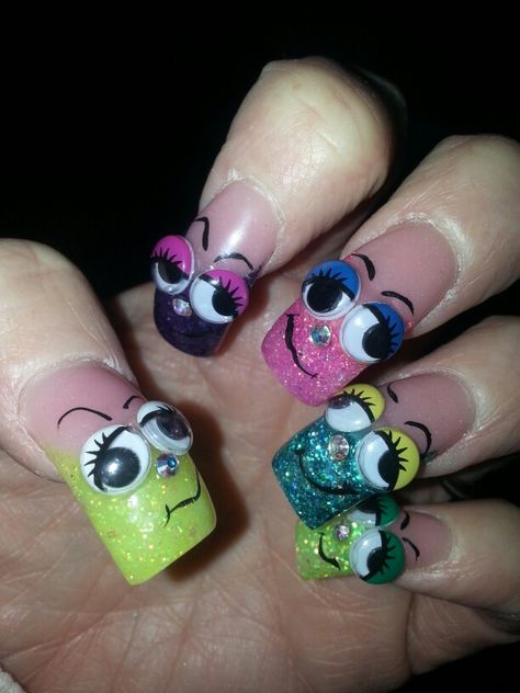 My funny face nails Coffin Spring Nails, Spring Nails Gel, Spring Nails Coffin, Spongebob Nails, Bad Nails, Crazy Nail Designs, Crazy Nails, Really Cute Nails, Nails Blue