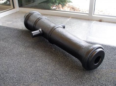 (1) Geoff's REALISTIC cannon! | Halloween Forum Pirate Halloween Decorations, Pirate Props, Destination Imagination, Pirate Room, Nautical Birthday Party, Halloween Forum, Pirate Decor, Wooden Plugs, Halloween Props Diy