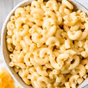 Mac And Cheese Rezept, Thanksgiving Recipes Side Dishes Veggies, Natashas Kitchen, Homemade Mac And Cheese Recipe, Best Mac N Cheese Recipe, Cheese Pasta Recipes, Thanksgiving Side Dishes Easy, Stovetop Mac And Cheese, Homemade Mac And Cheese