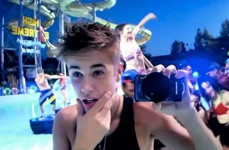 Justin Bieber :) in Beauty and A Beat Music Video Beauty And A Beat, Beiber Fever, Justin Bieber Songs, Beauty And The Beat, Justin Bieber Photos, Best Makeup Tips, I Love Justin Bieber, Justin Beiber, Love Justin Bieber