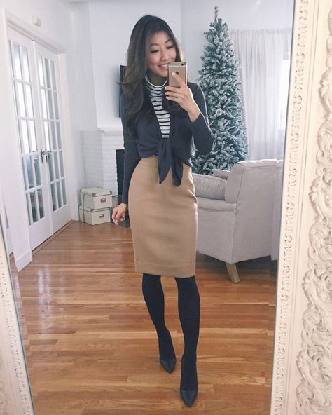 winter business casual work outfit // camel pencil skirt + navy cardigan + striped shirt + navy tights and pump Skirt Pencil Outfit, Skirt Black Outfit, Be More Feminine, Navy Tights, Casual Work Attire, Pencil Work, Skirt Diy, Extra Petite, Pencil Skirt Outfits