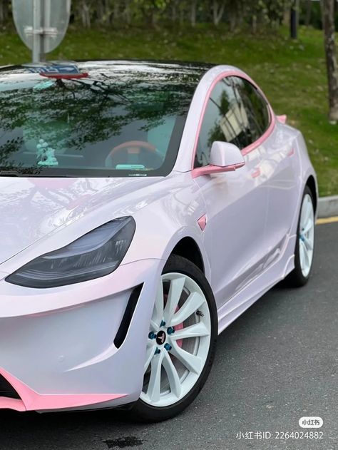 Car Accessories Aesthetic, Tesla Car Models, Dream Cars Lexus, Pink Car Accessories, Tesla Accessories, Tesla Owner, Car Deco, Accessories Aesthetic, Car Interior Design