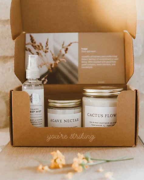 Candle Subscription Box Ideas, Candle Boxes Packaging, Candle Box Ideas, Candle Subscription Boxes, Candle Marketing Ideas, Candle Packaging Ideas Boxes, Candle Gift Box Ideas, Candle Display Ideas, Artisanal Candles