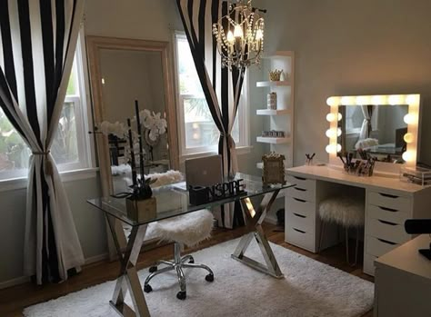 Office space for your home or your apartment! Love everything about it! Makeup Room Design, Space Makeup, Makeup Room Decor, Desk Mirror, Vanity Room, Glam Room, Makeup Rooms, Makeup Room, Office Room