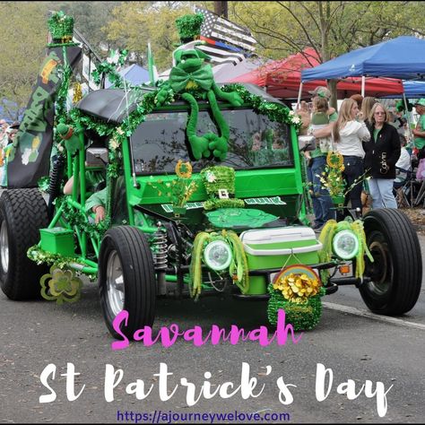 A guide to surviving and navigating St Patrick's Day in Savannah, Georgia. This is one of the longest St Patrick's Day Parades in the USA, and one of the biggest celebrations as well. Savannah St Patricks Day, Diy Photo Holder, Profitable Crafts, Teen Money, Diy Gifts For Mom, Usa Travel Guide, Sell Diy, Crafts To Make And Sell, Savannah Georgia