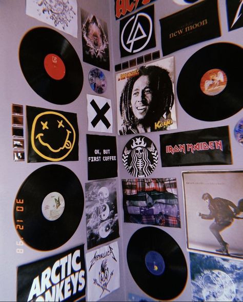 Punk Bedroom, Rock Bedroom, Punk Room, Kitchen Cabinet Style, Rock Room, Grunge Bedroom, Music Bedroom, Retro Room, Pinterest Room Decor