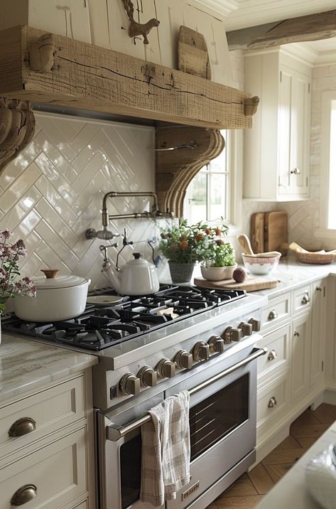 Country Kitchens, French Country Kitchens, Backsplash Designs, Farmhouse Kitchen Design, Cottage Kitchens, Farm Kitchen, French Country Kitchen, Kitchen Farmhouse, Kitchen Inspiration Design