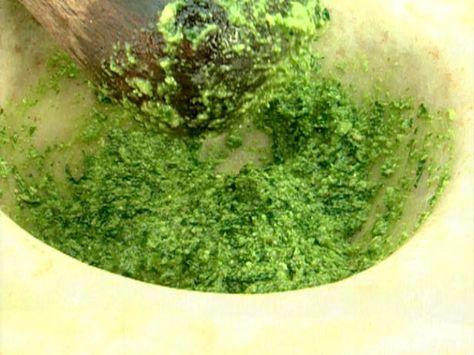 Parsley Pesto Recipe, Fresh Parsley Recipes, Broccoli Recipes Side Dish, Parsley Recipes, Parsley Pesto, Basil Pesto Recipes, Veggie Delight, Simple Sandwiches, Pesto Recipe