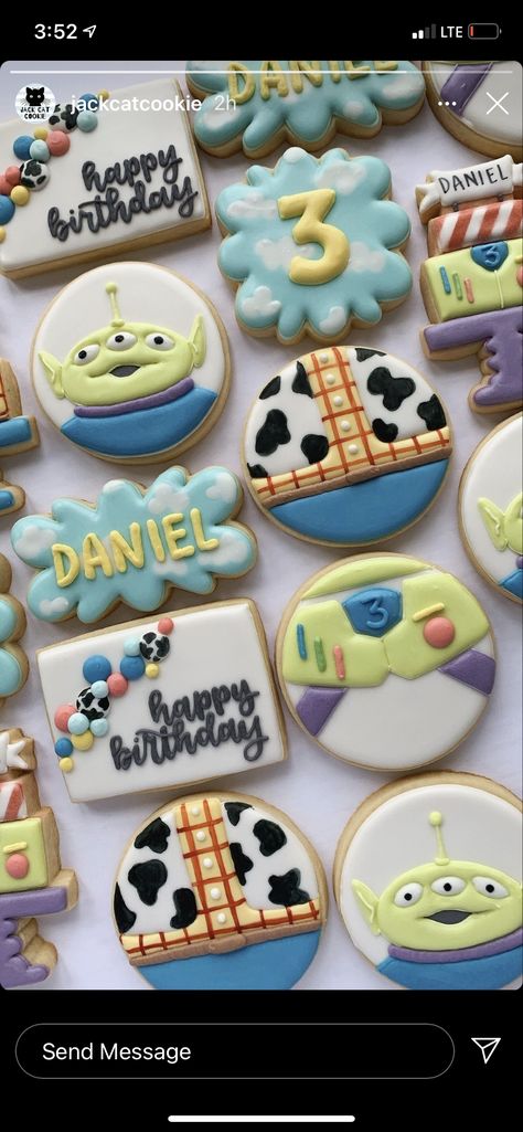 Toy Story Cookies Decorated 3rd Birthday, Buzz Light Year Cookies Decorated, Buzz Lightyear Cookies Decorated, Toy Story Royal Icing Cookies, Buzz Light Year Cookies, Buzz Lightyear Cookies, Toy Story Sugar Cookies, 2023 Cookies, Lightyear Party