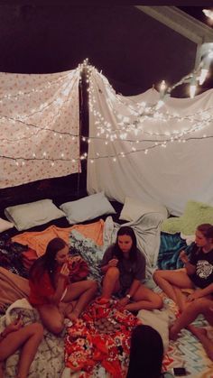 Pull All Nighter, All Nighter With Friends, All Nighter Aesthetic, Trampoline Sleepover Ideas, All-nighter Aesthetic, Aesthetic Sleepover, Trampoline Sleepover, Dating Etiquette, With Friends Aesthetic