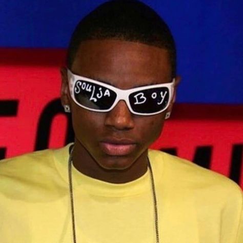 𝘽𝙒𝙉𝙀 on Instagram: “Big Draco wearing the Soulja Boy glasses” Soulja Boy Glasses, Boy Glasses, Glasses Outfit, Boys Sunglasses, Boys Glasses, Duo Halloween Costumes, Soulja Boy, Twitter Funny, Graffiti Cartoons