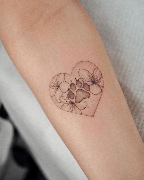 65 Meaningful Paw Print Tattoos for Pet Lovers - The Beauty Pursuit Dog In Heart Tattoo, Paw Print In Heart Tattoo, Fine Line Dog Paw Print Tattoo, Daisy Dog Tattoo, Flower Paw Print Tattoo, Pets Tattoo Ideas, Cat Paw Tattoos, Dog Memorial Tattoos, Pawprint Tattoo