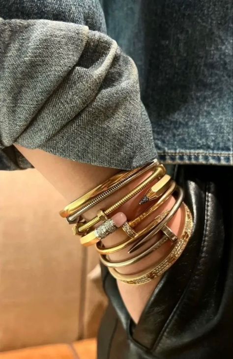 Yurman Bracelet, David Yurman Bracelet, Dope Jewelry, Bracelet Fashion, Silk Robe, Classy Jewelry, Funky Jewelry, Stacked Jewelry, Jewelry Lookbook