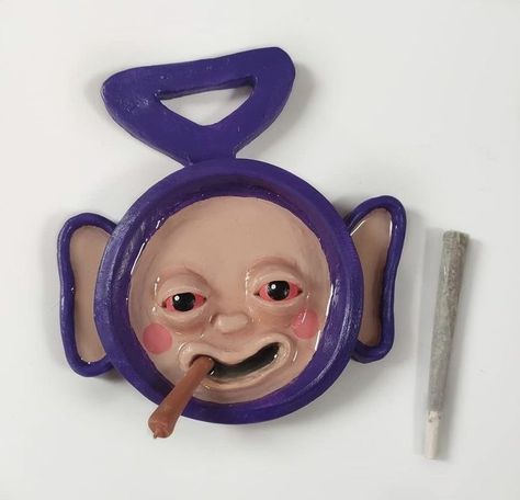 Ash Try Out Of Clay, Air Dry Clay Rolling Tray Ideas, Cool Ashtrays Clay, Ash Tray Clay Ideas, Clay Ash Tray Diy, Funny Ashtray, Ash Tray Clay, Ashtray Clay, Sculpture Art Clay