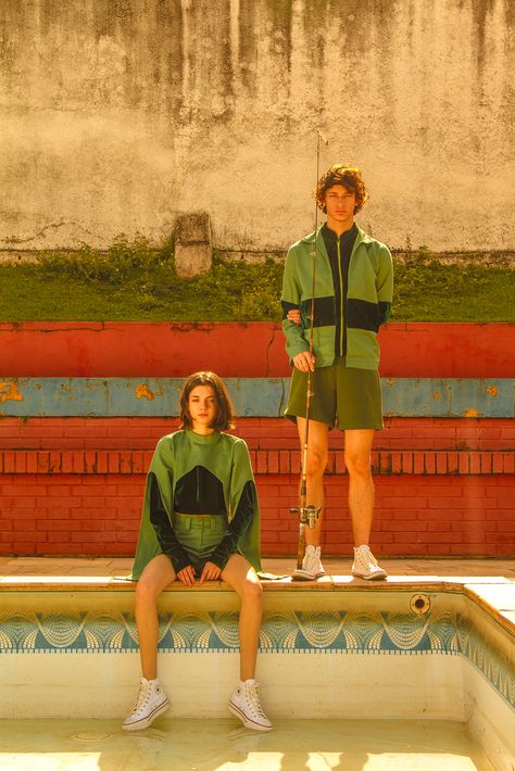 ARTS THREAD Portfolios - ARTS THREAD Wes Anderson Inspired Photography, Wes Anderson Family Photoshoot, Wes Anderson Clothes, Color In Photography, Wes Anderson Photoshoot Ideas, Wes Anderson Inspired Photoshoot, Wes Anderson Style Photography, Wes Anderson Aesthetic Fashion, Wes Anderson Photography