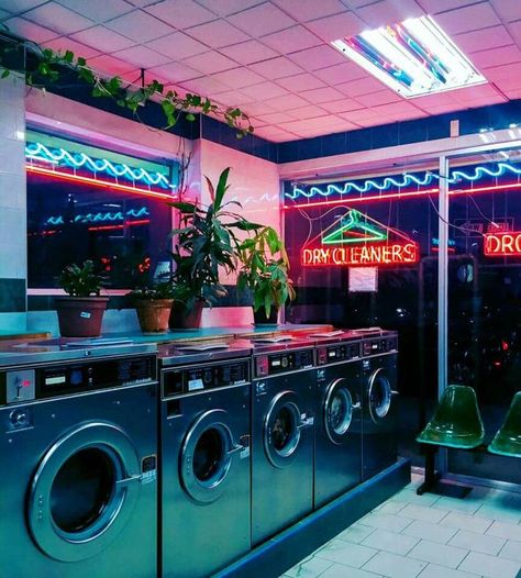 Neon Noir, American Graffiti, New Retro Wave, Neon Nights, 80s Aesthetic, Vaporwave Aesthetic, Neon Aesthetic, Six Feet Under, It Goes On