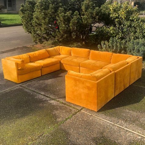 Playpen Sectional, Playpen Couch, Playpen Sofa, Golden Sofa, Pit Couch, Milo Baughman Sofa, New York Brownstone, Orange Couch, 70s Interior