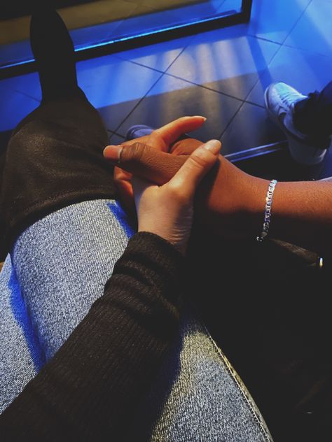 Holding hands, black and white couple goals, international couple, relationship love language Interracial Hands Holding, Black Couple Hands Holding, Guy And Girl Holding Hands, Holding Hands Black Couple, Black Hands Holding, Holding Hands Pictures, Black Guy White Girl, International Couple, Relationship Board