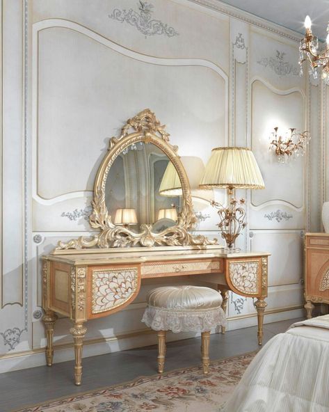 Baroque Interior, Classical Interior, Inlay Furniture, Wood Bedroom, House Room, Luxury Decor, Dressing Table, Room Inspo, Great Rooms