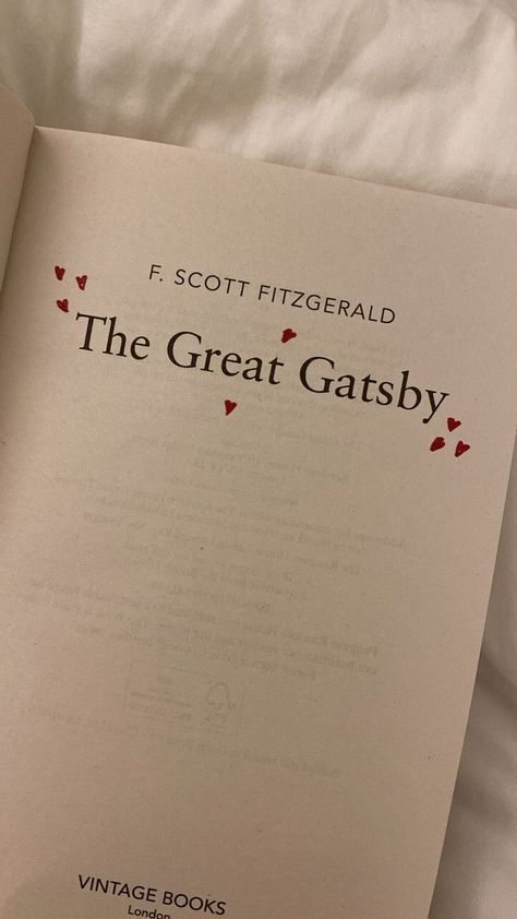 Great Gatsby Vibes, Great Gatsby Book Quotes, Great Gatsby Book Aesthetic, The Great Gatsby Aesthetic Wallpaper, The Great Gatsby Book Aesthetic, Great Gatsby Aesthetic Wallpaper, The Great Gatsby Wallpaper, Great Gatsby Wallpaper, The Great Gatsby Aesthetic