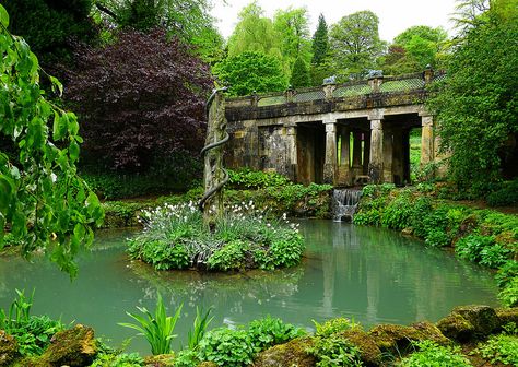 The Snake Pond and Indian Bridge at Sezincote | by Jayembee69 Natural Stone Wall, Castle Mansion, Pond Fountains, Swimming Pond, House Gardens, Windy Day, Stately Home, Spring Garden, Holiday Travel