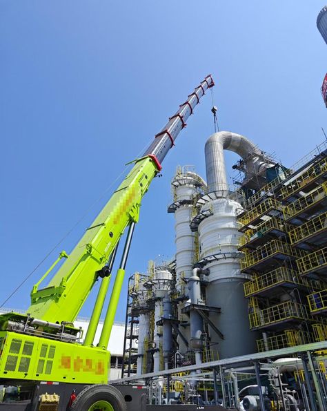 On August 16, A Zoomlion mobile crane completed the final large-scale auxiliary tower pipeline of the ester unit was successfully hoisted into place in the Penglai Acrylic Acid Project, which is being constructed by the Ningbo Branch of China National Chemical Engineering Sixth Construction Co., Ltd. This successful lift marks the project's entry into its final decisive stage. #zoomlion #mobilecrane #reelsfb #cranehire #zoomlioncrane #cranetruck #craneaga #heavymachinery #cranespotting #machi... Engineering Equipment, Mobile Crane, Airbrush Designs, Heavy Construction Equipment, Truck Cranes, Chemical Engineering, Heavy Machinery, Construction Equipment, Ningbo