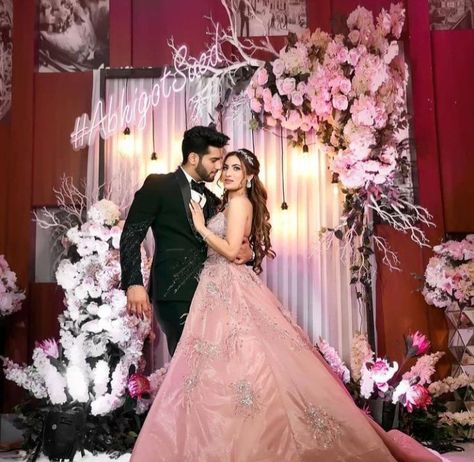 Engagement Poses For Indian Couple, Abhishek Malik, Jewels Makeup, Dreamy Pictures, Engagement Dress For Groom, Engagement Dress For Bride, Bride Reception Dresses, Hairstyles For Gowns, Reception Outfits