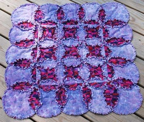 Curved Seams are a Cinch in this Cathedral Windows Rag Quilt Pattern Cathedral Quilt, Rag Quilting, Cathedral Window Quilts, Rag Quilt Patterns, Jean Quilt, Cathedral Window, Rag Quilts, Cathedral Windows, Denim Quilt