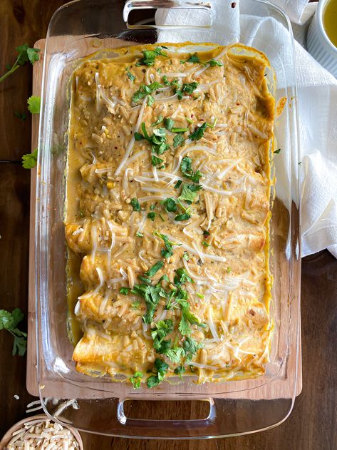 Vegan Green Enchiladas, Creamy Tomato Pasta, Garlic Butter Mushrooms, Vegan Enchiladas, Parfait Breakfast, Green Enchilada Sauce, Vegan Mozzarella, Chickpea Stew, Caribbean Food