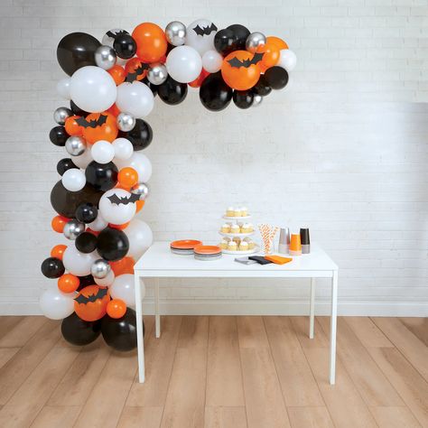 10ft. Halloween Balloon Garland by Celebrate It™ | Michaels Orange And Black Balloon Garland, Halloween Balloon Garland, Spooky Cake, Baking Kits, Vintage Halloween Party, Halloween Balloon, Black Balloon, Orange Balloons, Halloween Balloons