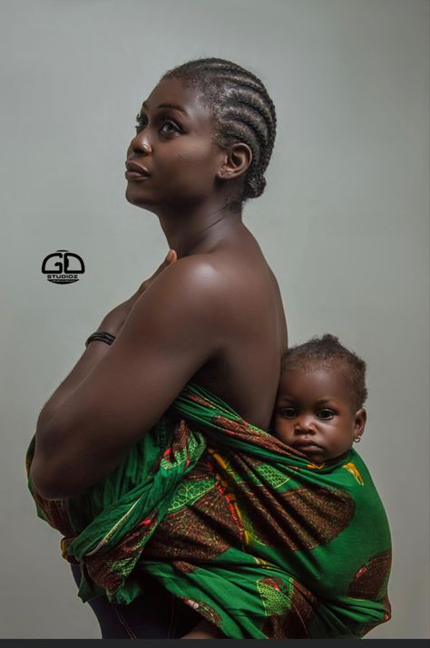 Mother And Child Pictures, Mother And Child Painting, Pregnant Lady, African Map, Beautiful Photoshoot Ideas, Black Family, African Children, Mother Child, Carving Art