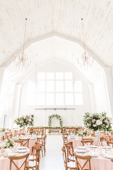 Texas Wedding Decor, Amanda Ryan, White Sparrow Barn, White Barn Wedding, White Sparrow, White Table Settings, Country Wedding Photos, Barn Wedding Photos, Indoor Wedding Receptions