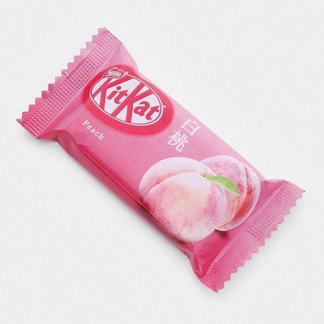 Kit Kat Bar, Japanese Peach, Risograph Design, Chocolate Candy Brands, Kit Kat Flavors, Japanese Kit Kat, Japanese Chocolate, Kit Kat Bars, Japanese Pink