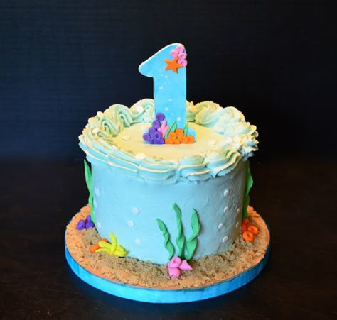 Smash cake Bubble Guppies Smash Cake, Under The Sea Birthday Smash Cake, Beach Themed Smash Cake, Finding Nemo Cake Smash, Under The Sea 1st Birthday Cake, Under The Sea Smash Cake 1st Birthdays, Birthday Cake Under The Sea, Two The Sea Birthday Cake, Ocean Smash Cake