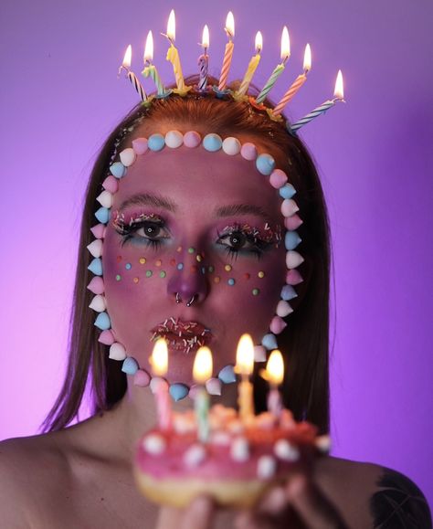 Candle Makeup Look, Birthday Cake Halloween Costume, Birthday Cake Makeup Look, Birthday Cake Costume, Happy Birthday Makeup, Birthday Cake Makeup, Halloween Casal, Bday Makeup, Cake Costume