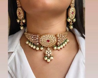 Buy High Quality Ruby Red Emerald Green Pearl Choker Necklace Set Online in India - Etsy Bridal Pakistani, Punjabi Jewelry, Victorian Choker, Sabyasachi Jewelry, Sabyasachi Jewellery, Victorian Necklace, Kundan Choker, Polki Jewellery, Choker Necklace Set