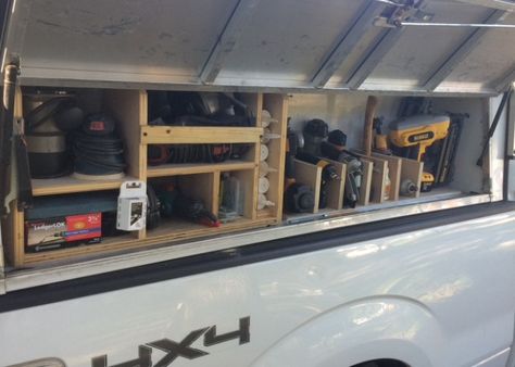 Truck Cap Storage Ideas, Organize Tools In Truck, Truck Bed Storage Organizers, Diy Truck Bed Tool Box Ideas, Ute Tool Box Organization, Work Truck Organization, Truck Storage Box, Work Truck Storage, Truck Bed Tool Boxes