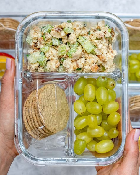 Chicken Salad Meal Prep, Healthy Crackers, Salad Easy, Salad Meal Prep, Healthy Chicken Salad, Clean Food Crush, Food Crush, Golden Raisins, Clean Food