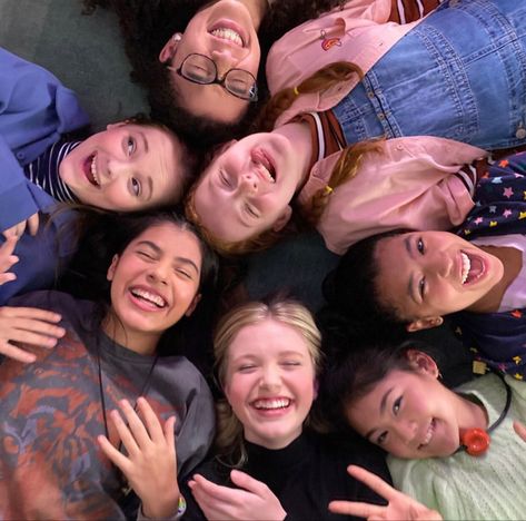 shay rudolph baby sitters club cast Baby Sitters Club, Shay Rudolph, Babysitters Club, The Baby Sitters Club, Fandoms Unite, Clubbing Aesthetic, Friend Goals, Baby Sister, Sabrina Carpenter